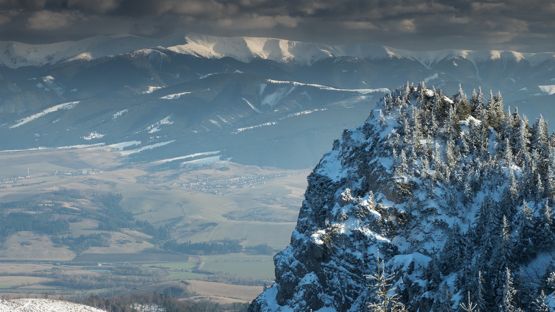  Mały Chocz za tle Niżnych Tatr